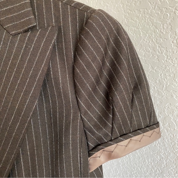Bcbg maxazria brown pinstripe short sleeve jacket, wide leg pants set - Picture 14 of 15